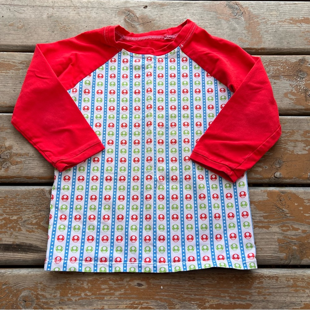 Handmade in Canada Mario Mushroom 3/4 Sleeve Top - Size 6 (approx)